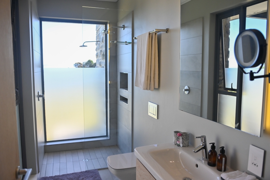 6 Bedroom Property for Sale in Romansbaai Estate Western Cape